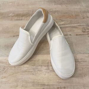 UGG Cahlvan Slip On Leather Sneaker White Size 8 1121612 retail $198.00